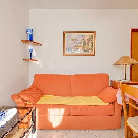 Marina 4 Shared Pool Apartmán *