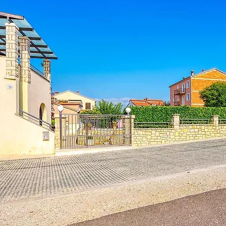 Apartmán Marina 4 Shared Pool Rovinjsko Selo